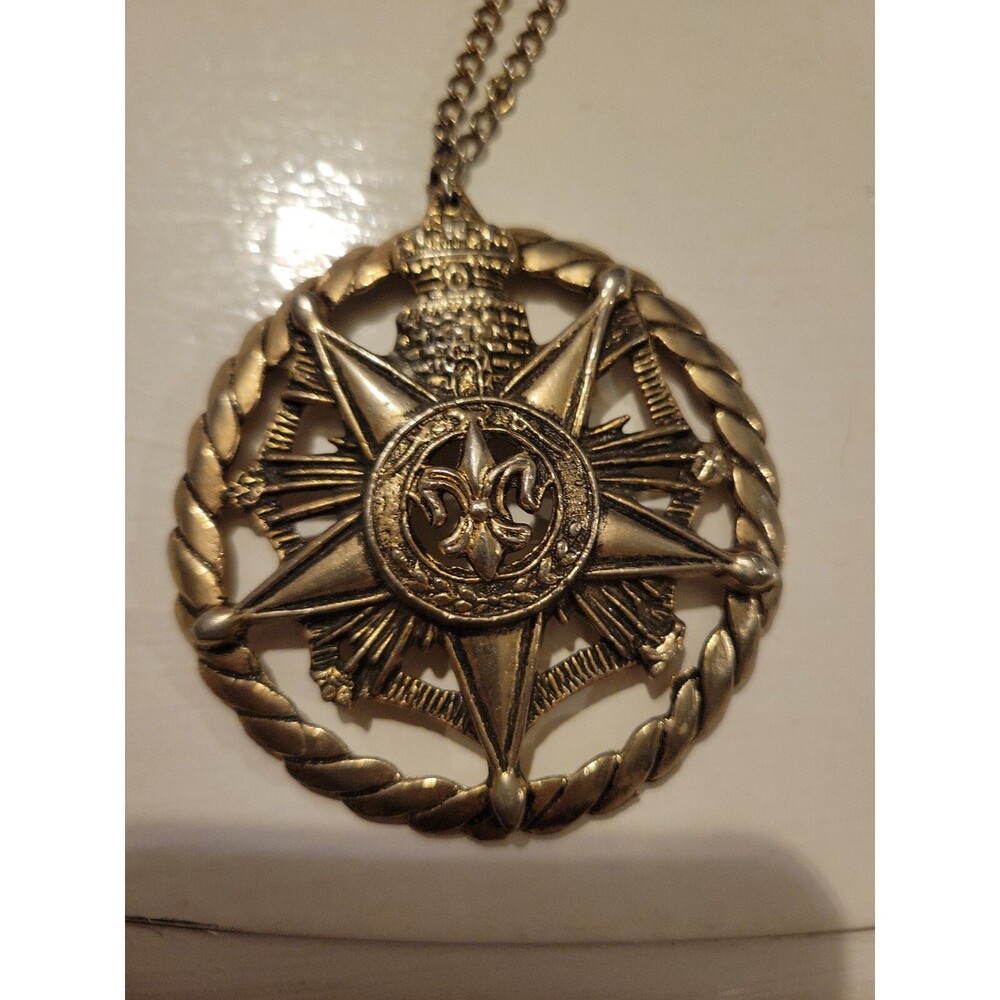 1970s vtg Masonic metal necklace star castle tower fleur de lis Silver Tone